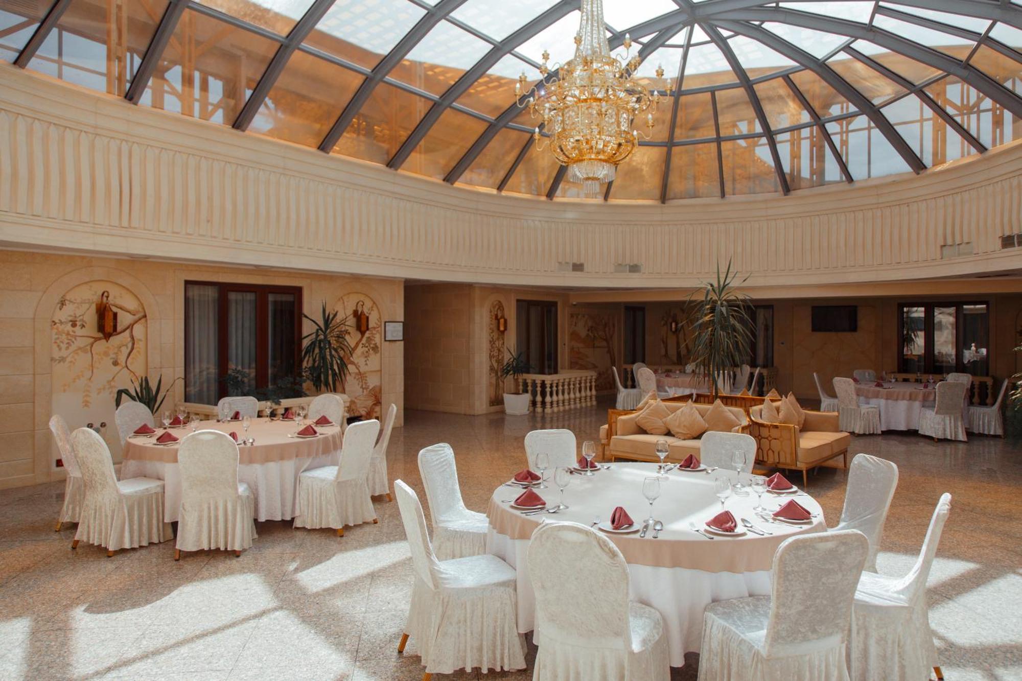 Jannat Resort Osh Ngoại thất bức ảnh